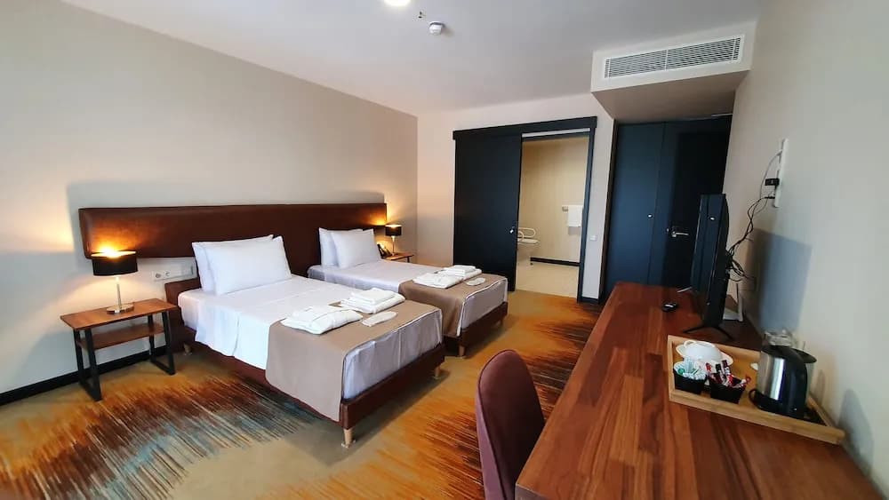 Carousel Hotel - photo 5