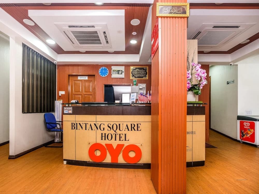 OYO 881 Bintang Square Hotel - photo 2