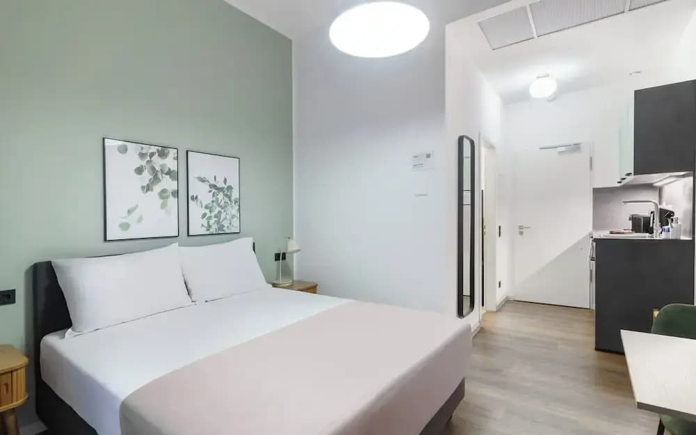 Limehome Berlin Sybelstraße - photo 25
