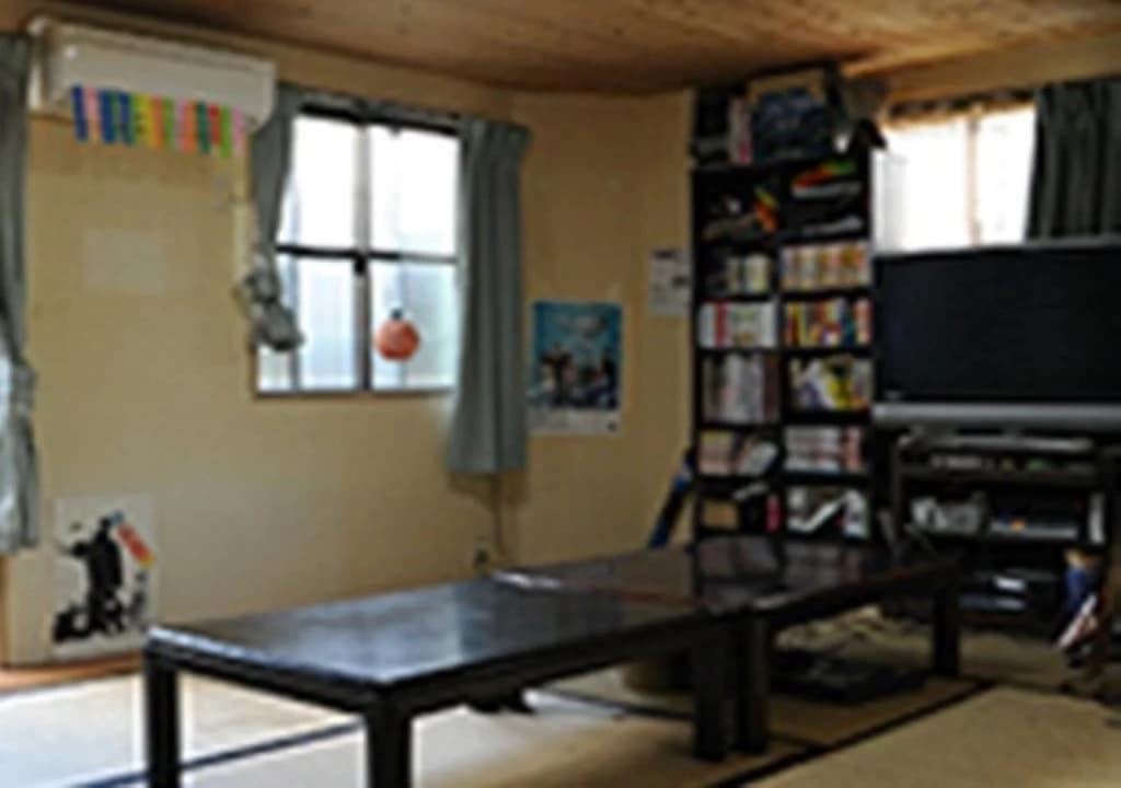 Guest House Chikyugo - the Earth Ship - photo 3