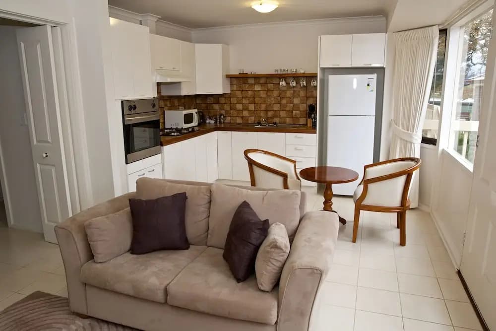 Yarra Glen Racecourse Apartments - photo 50
