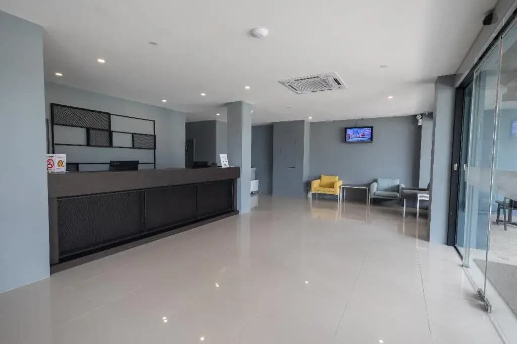 Nora Lakeview Hotel - photo 12