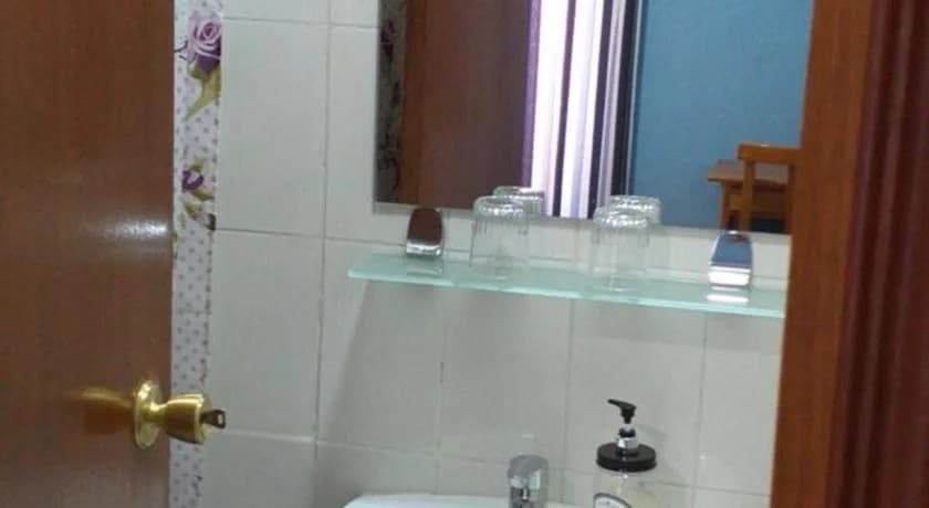 Hostal Río Paraná - photo 11