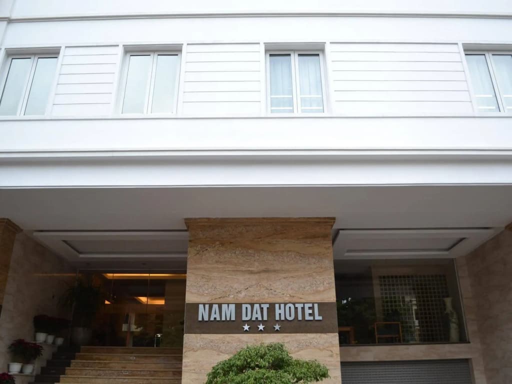 Nam Dat Hotel by D'Lecia Ha Long - photo 1
