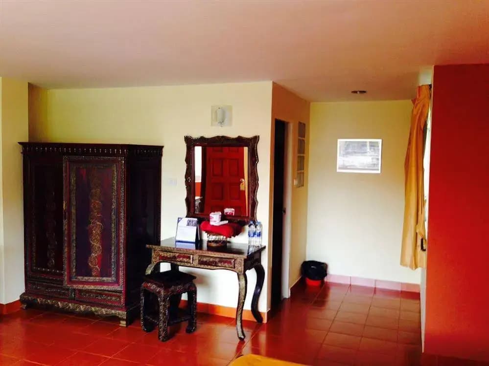Penguin House - photo 11