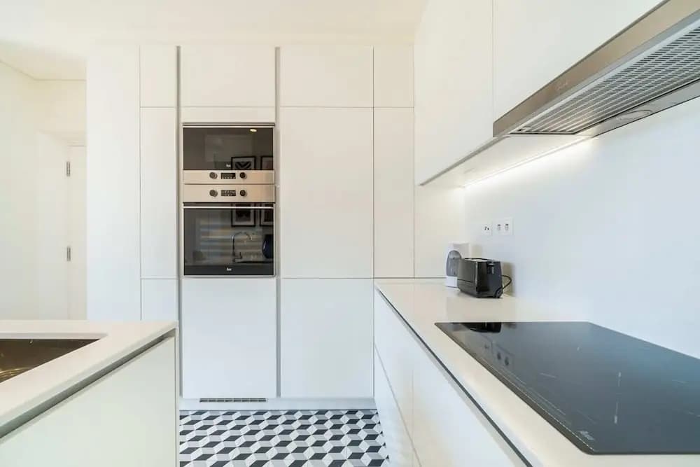 Modern 1BD w AC & Balcony - photo 14