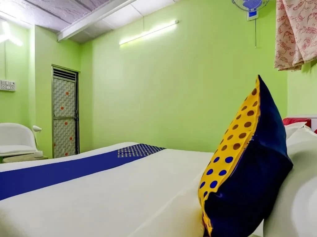 Love Bites by OYO Rooms - photo 2