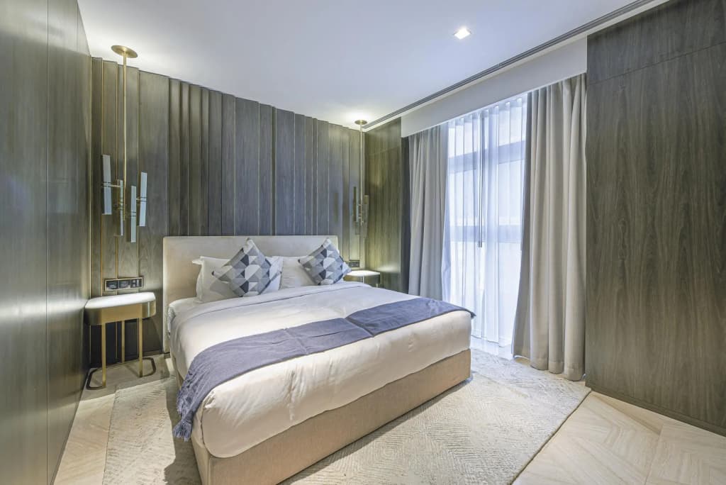 DXB - Five - 41102 - PJ - photo 3