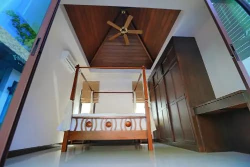 Naiharn Beach Villa - photo 11