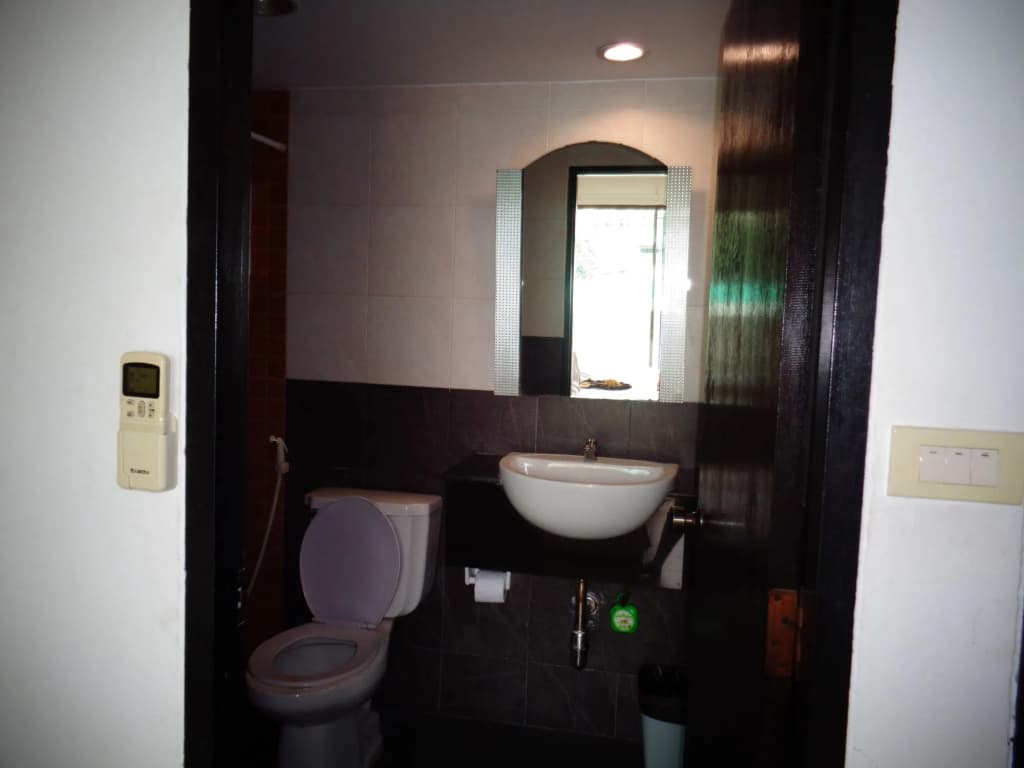 BGW Phuket - Hostel - photo 9