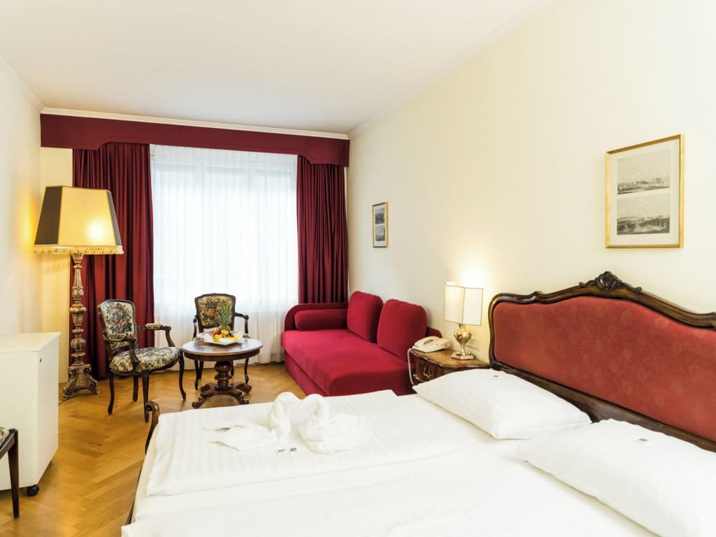 Hotel Royal - photo 28