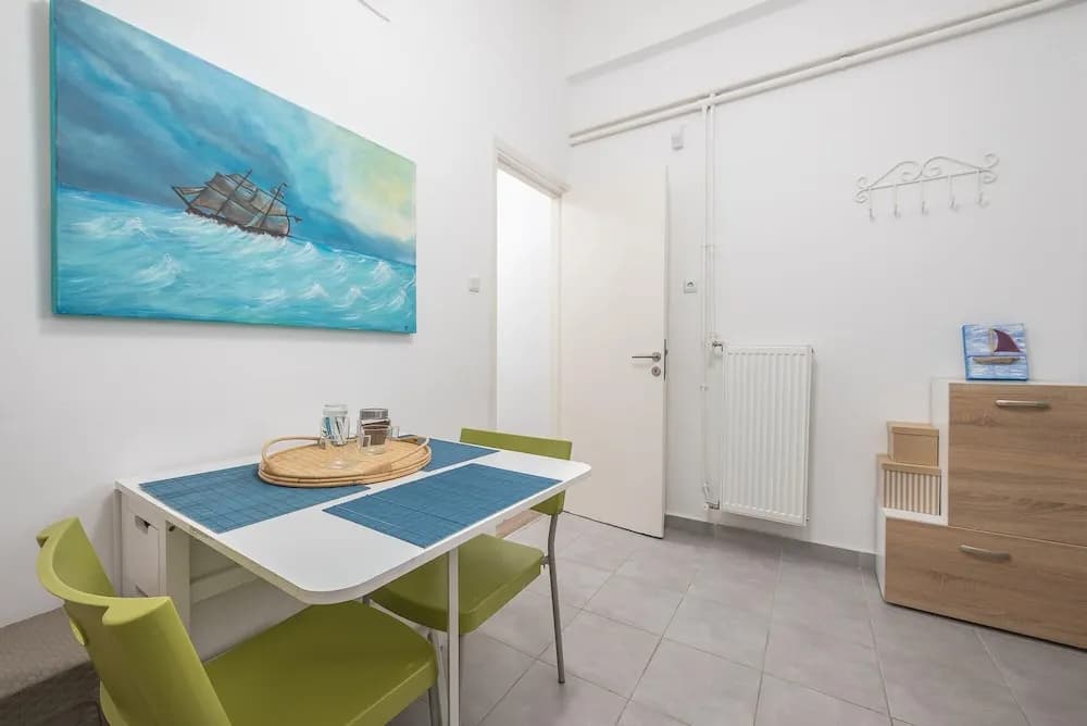Cloudkeys Spacious Family Home in Thisio - photo 5