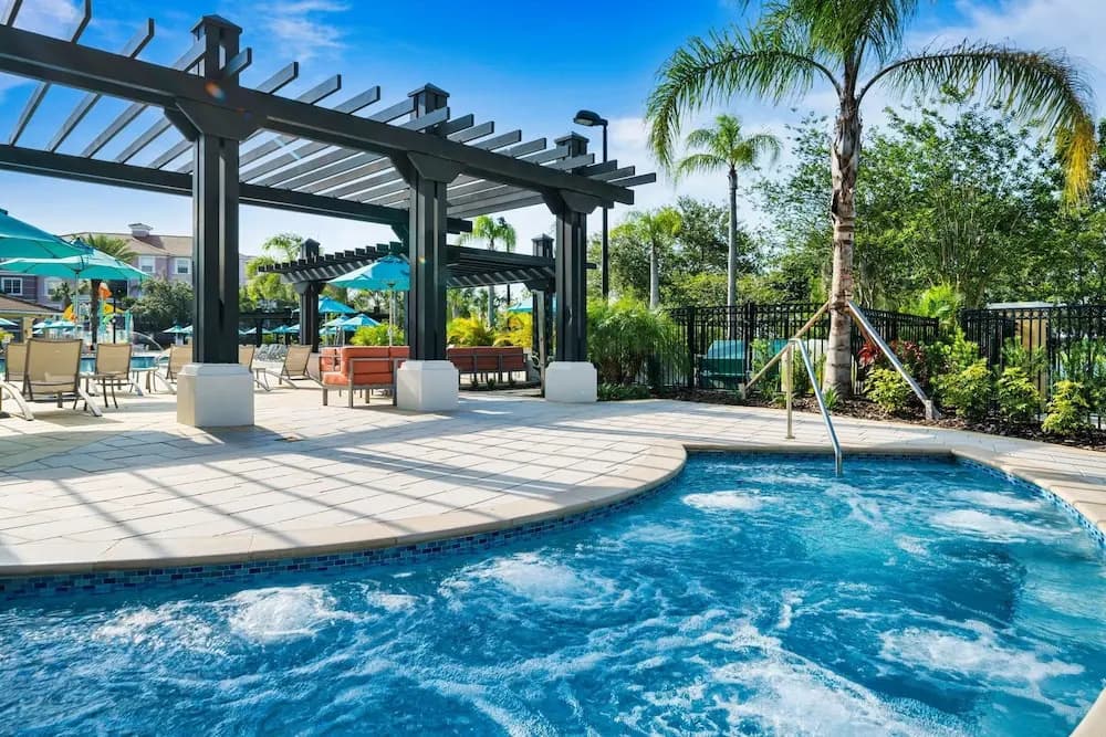 Spacious Vista Cay Condo, Close to Conv. Center - photo 12