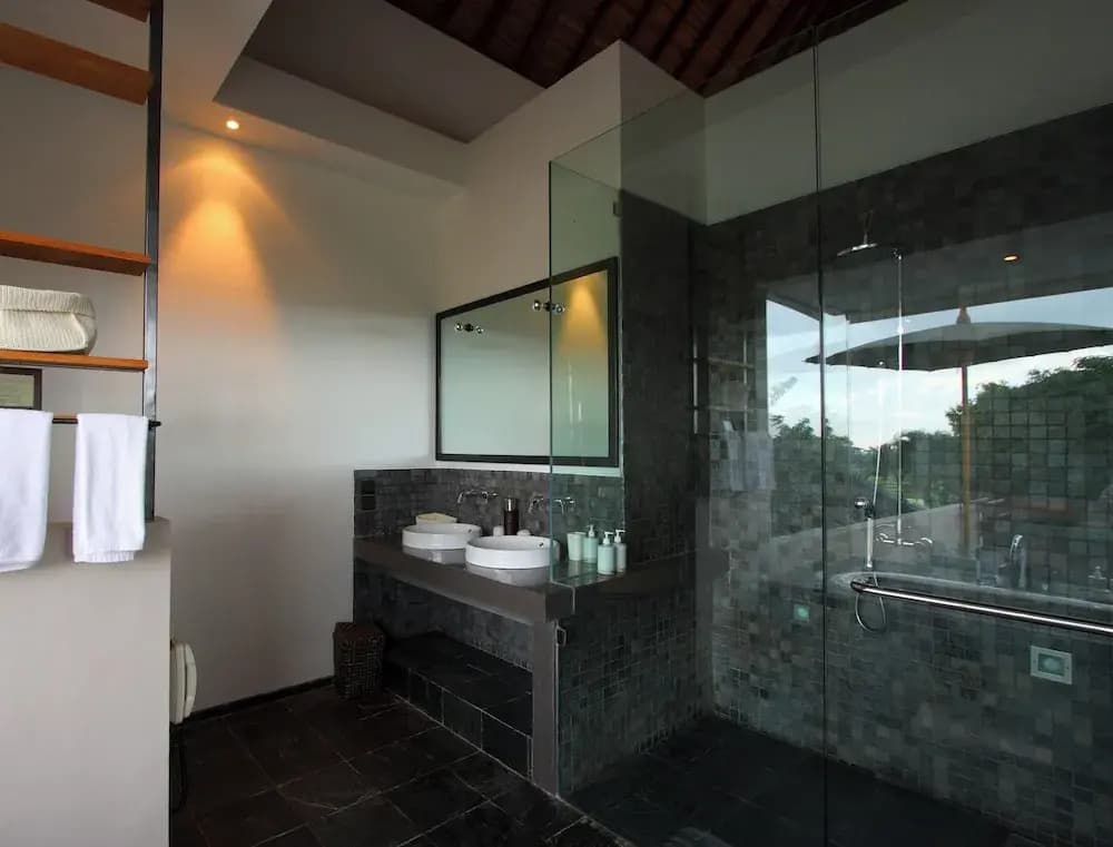 Tegal Sari Accomodation - photo 7