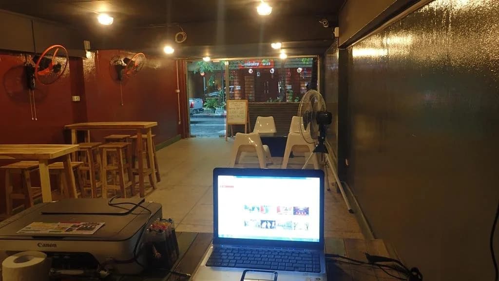 Mad COW Hostel Silom - photo 10