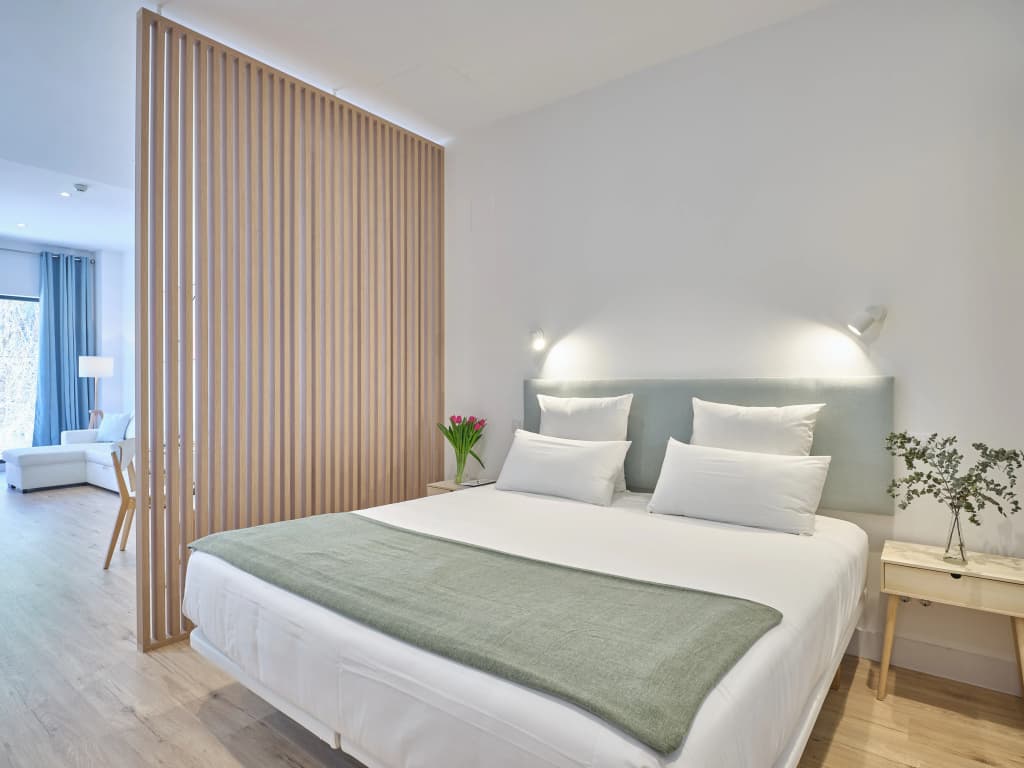 Paseo Suites Hotel - photo 4