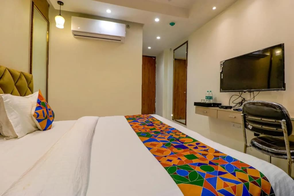 FabHotel F9 Pitampura - photo 13