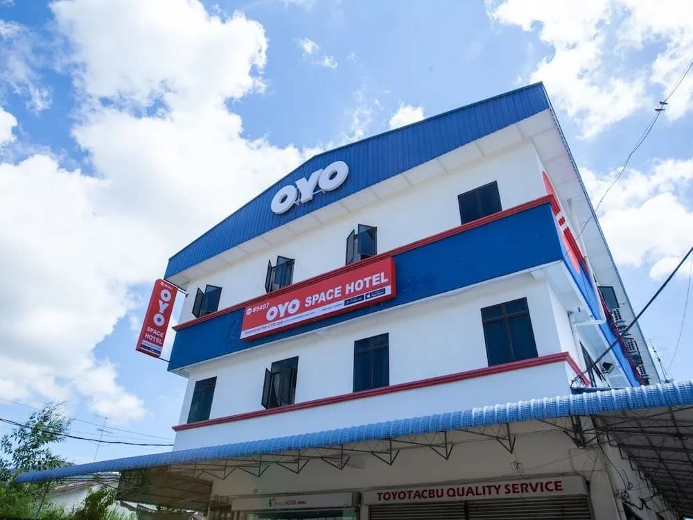 OYO 89487 Space Hotel - main photo