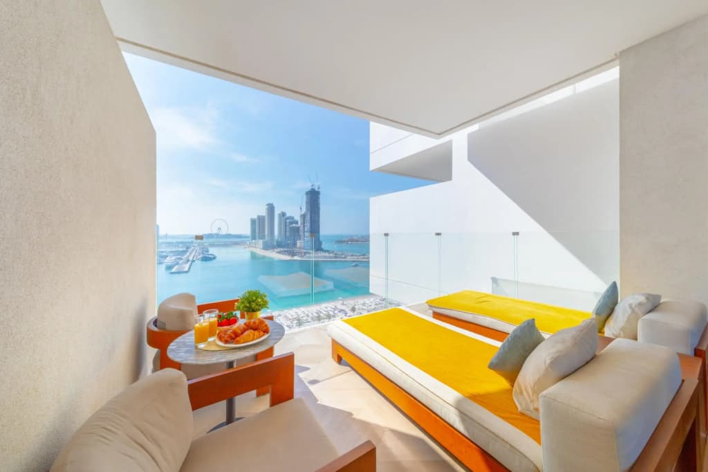 DXB - Five - 41506 - PJ - photo 4