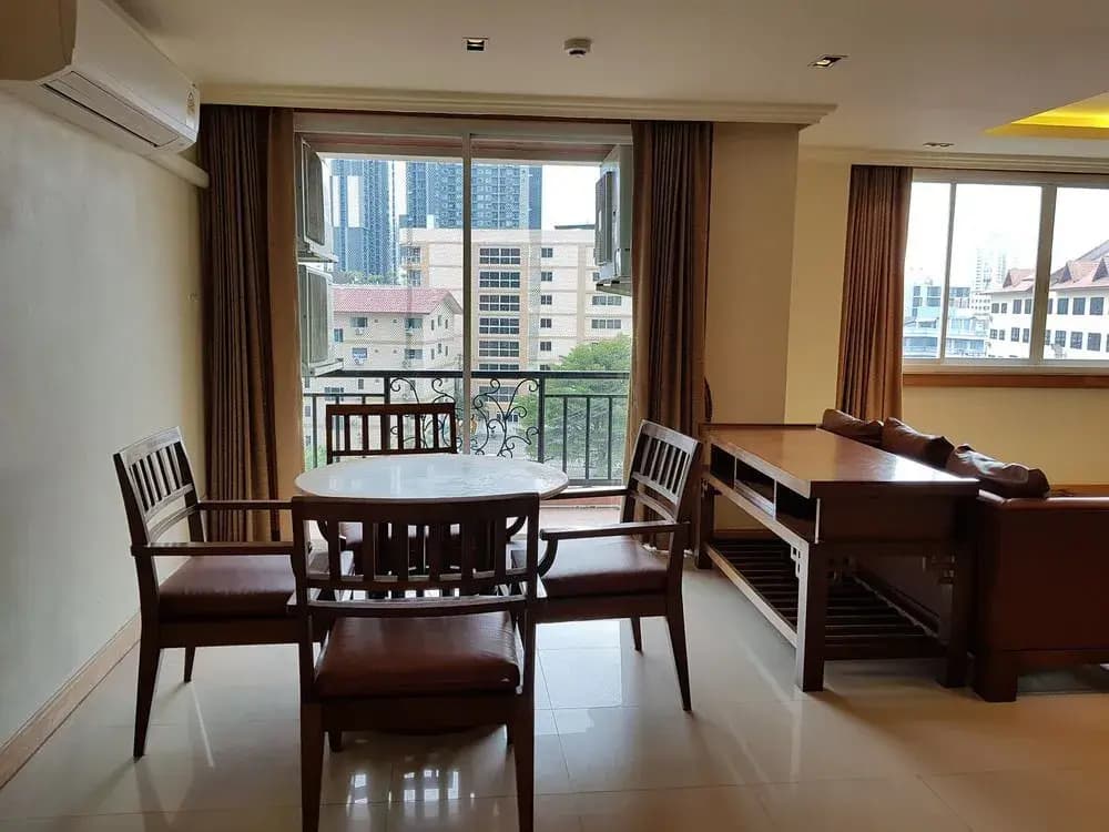 A Large 2 Br - 3 Baths 511 Downtown - photo 6