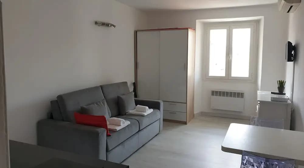 Nice Booking Carré d'Or et Promenade - photo 3