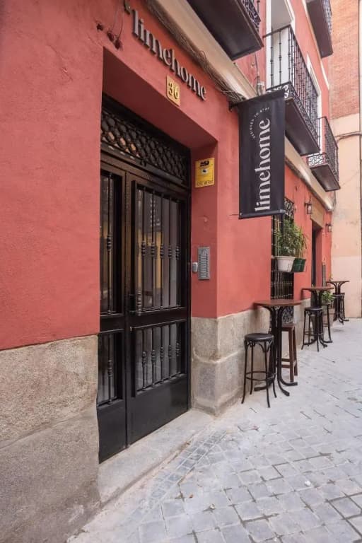 Limehome Madrid C. de Fomento - photo 13