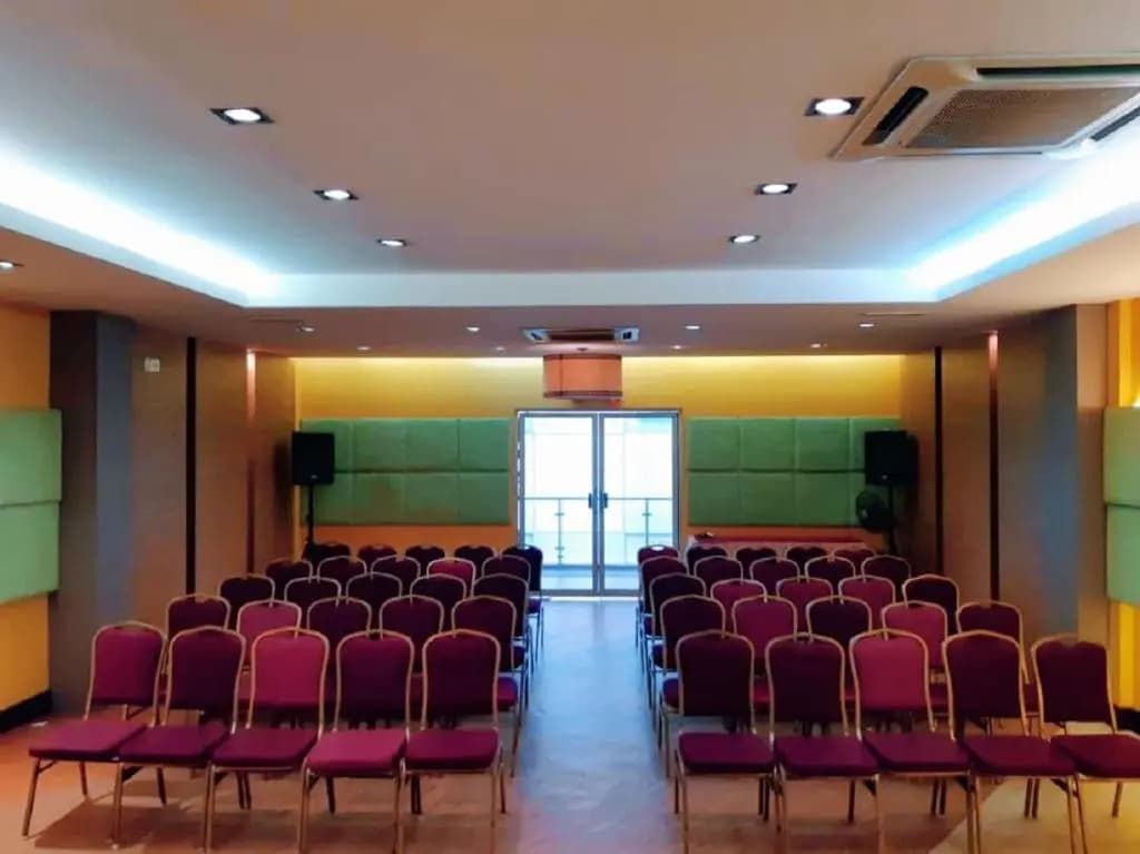Celyn Hotel City Mall - photo 14