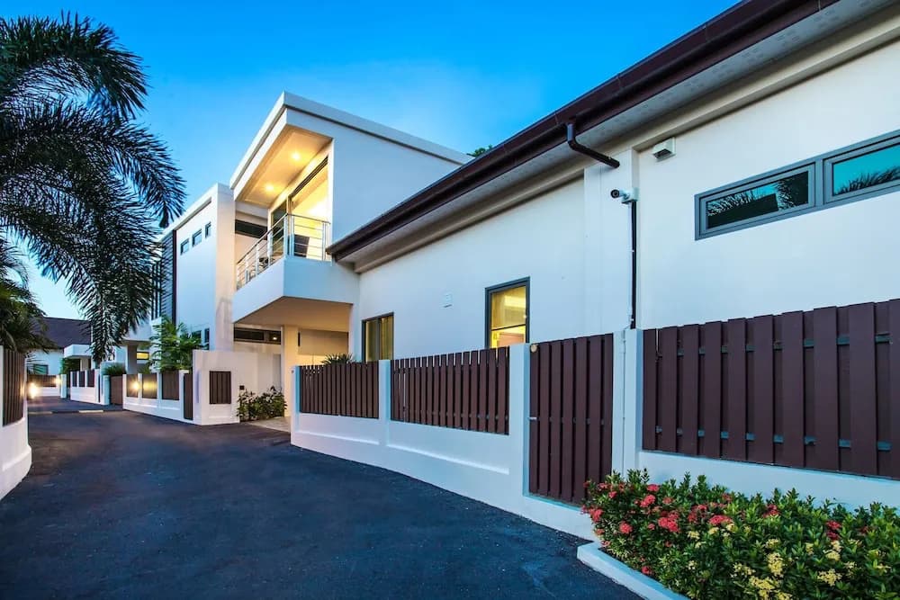 Trendy 4BR Villa Kari in KA Villas Rawai - main photo