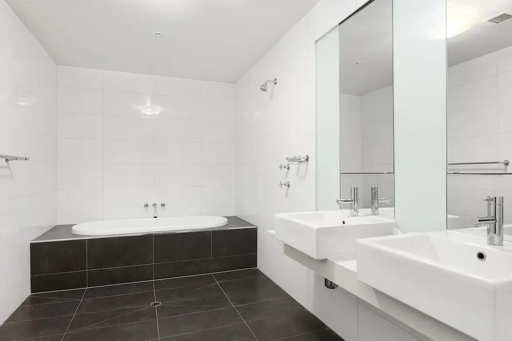 Waterfront Melbourne Apartments - photo 10