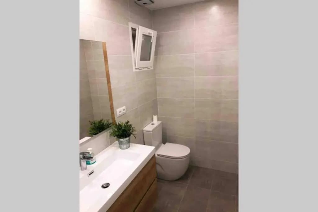 2 Bedroom Apartment Sants - photo 9