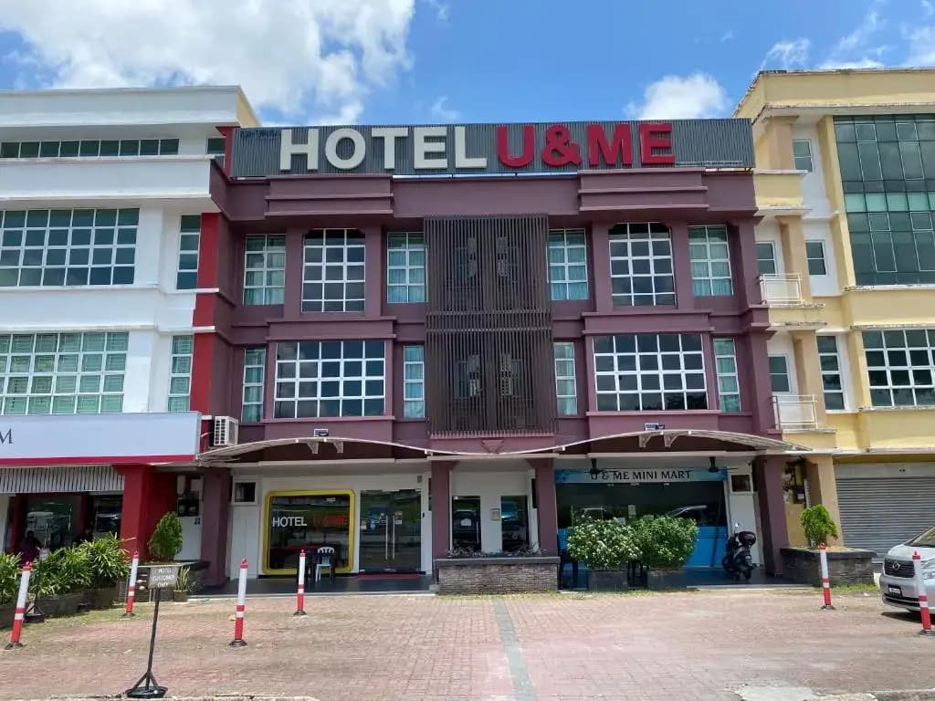 U & Me Hotel - main photo