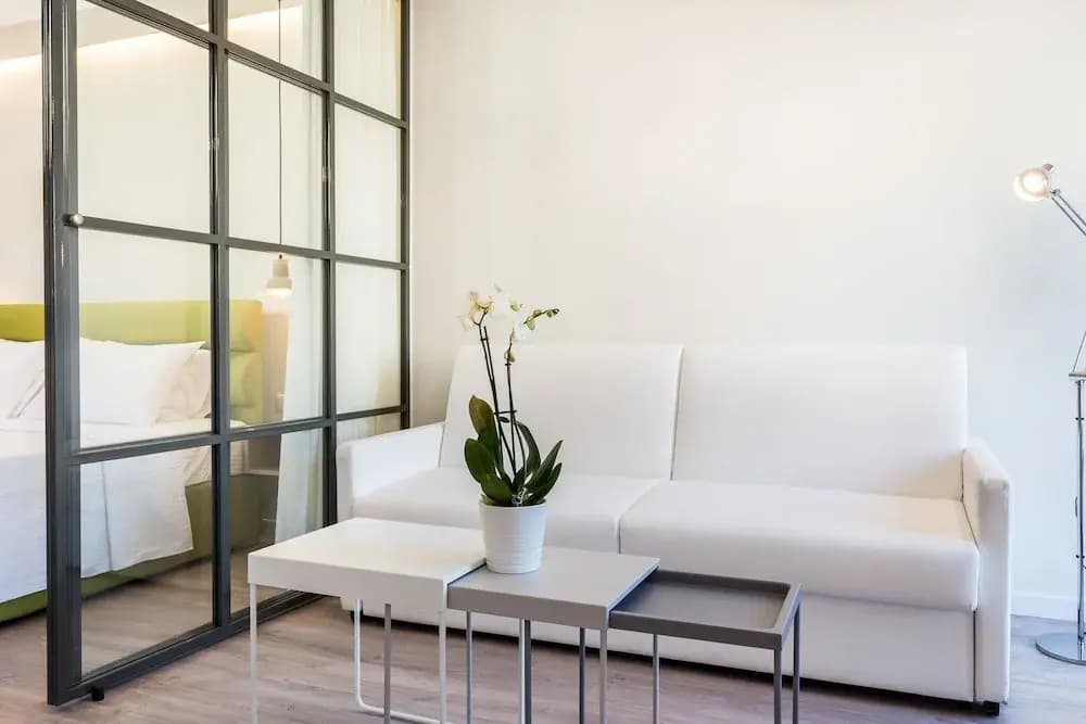 Syntagma modern new flat - large balcony - photo 4
