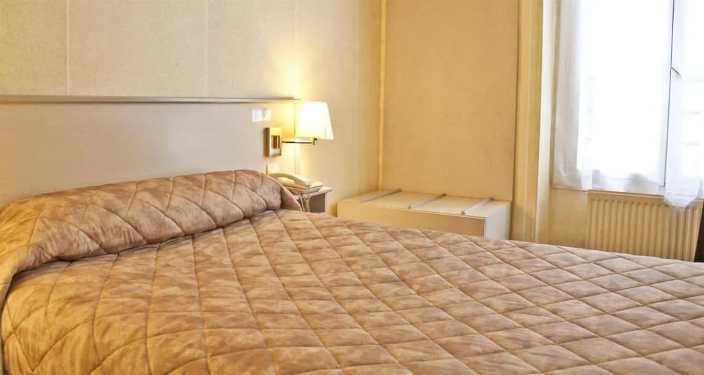 Hotel de Paris Montmartre - photo 4