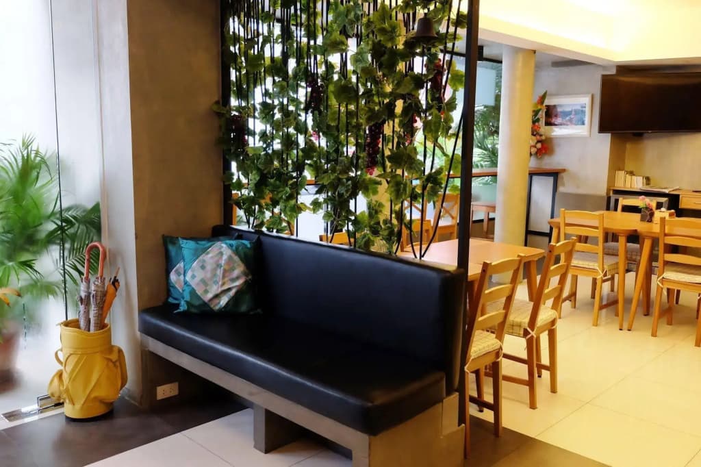 Cozy At 9 Hotel And Kitchen - photo 20