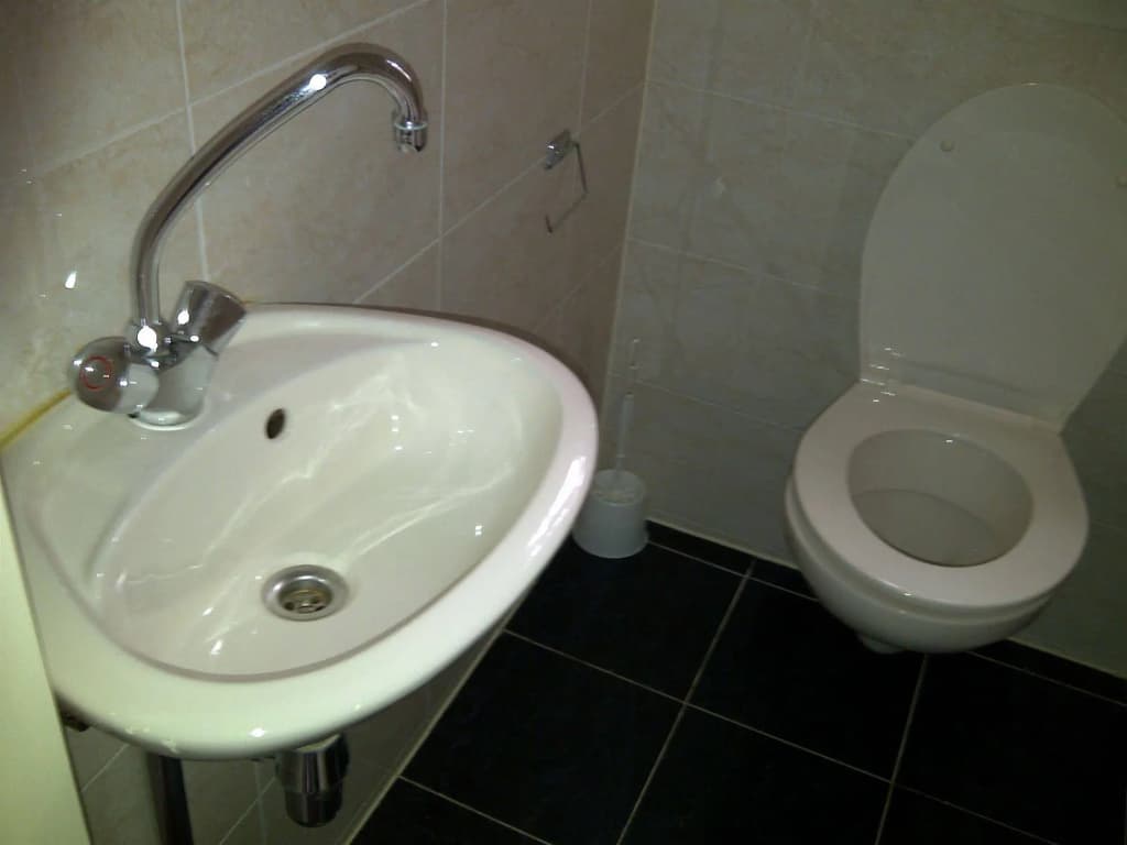 Maggys & Gunputsing Guesthouse - photo 4