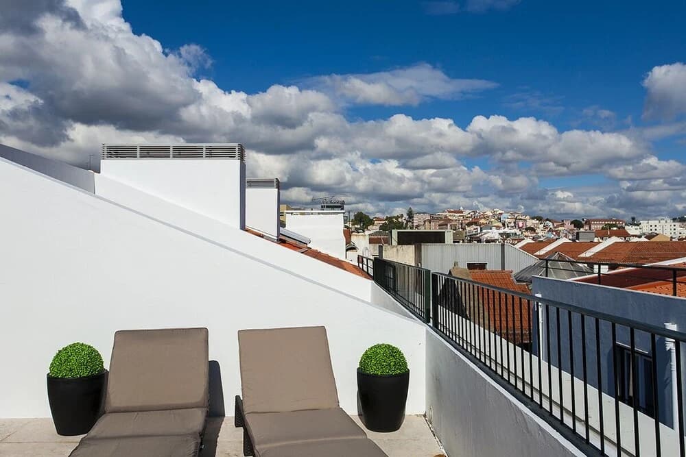 ALTIDO Downtown Duplex Terrace - photo 7