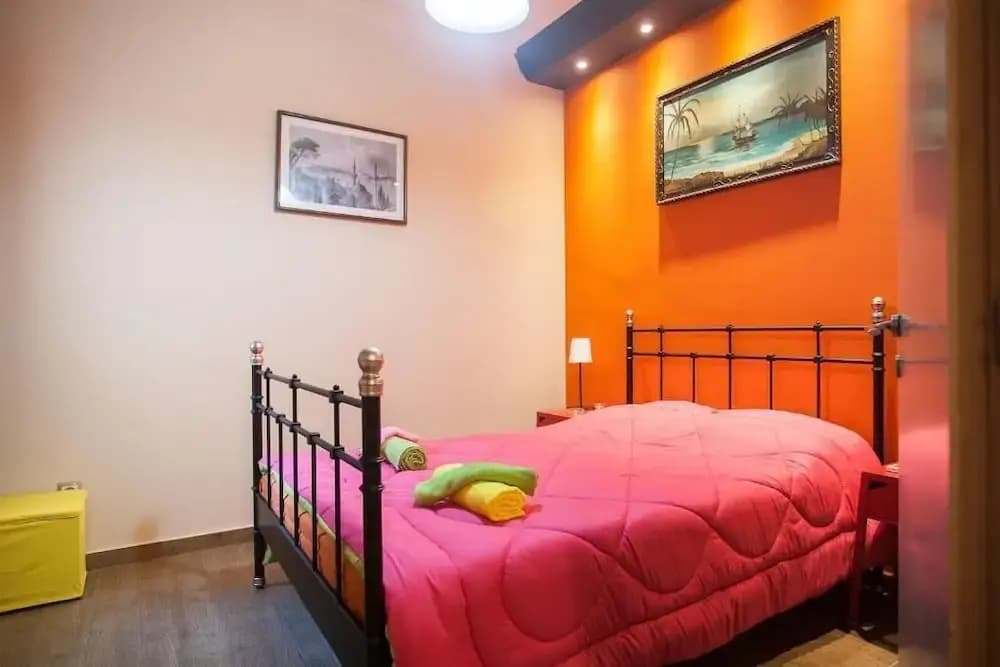 Lovely 4 Double Bed Flat - photo 5