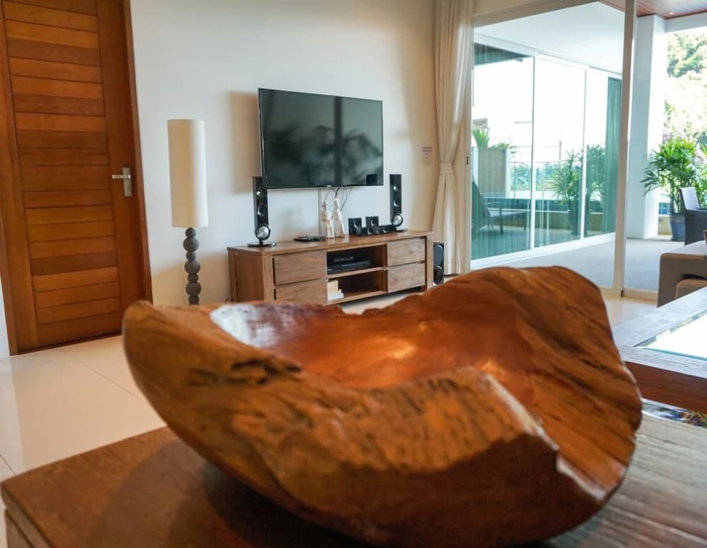 Hillside Apartment - main photo