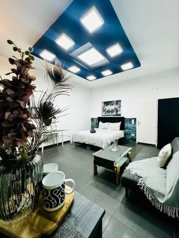 Stylish Studio Apt Near Rathausplatz - photo 1