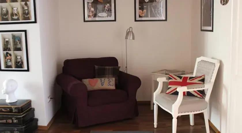 District Seven Spacious Apartments - photo 7