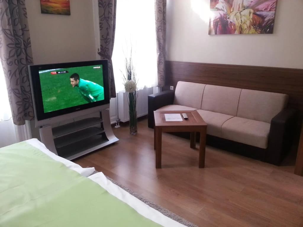Elit Hotel - photo 2
