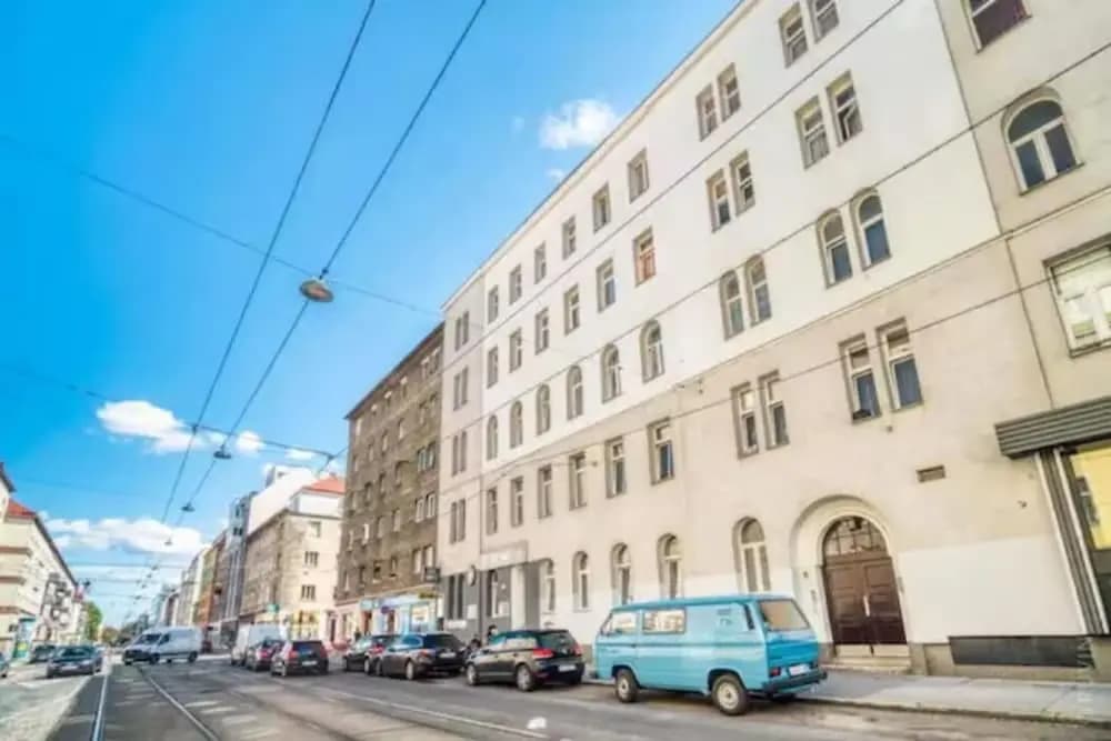 Designer Apartments - Near Reumannplatz - photo 1