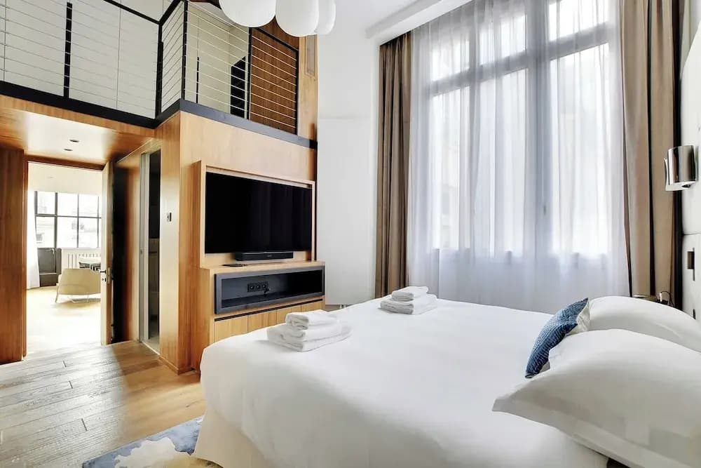 Exceptional apt With A/C - 2bd/4p - Parc Monceau - photo 3