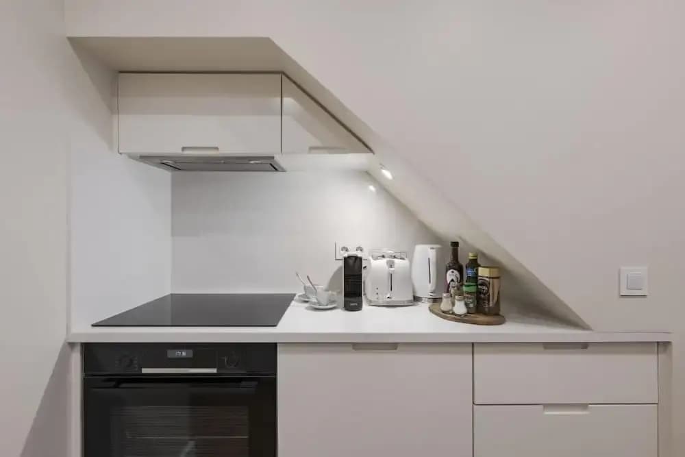 Peixeira Studios and Apartments - photo 23
