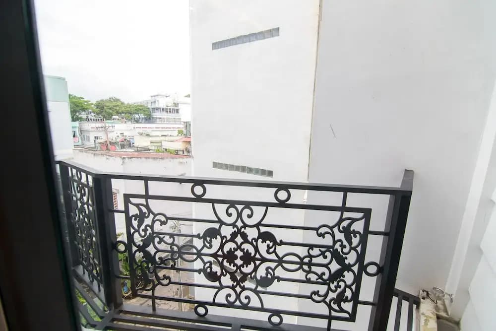 RedDoorz Plus near Ba Chieu Local Market - photo 8