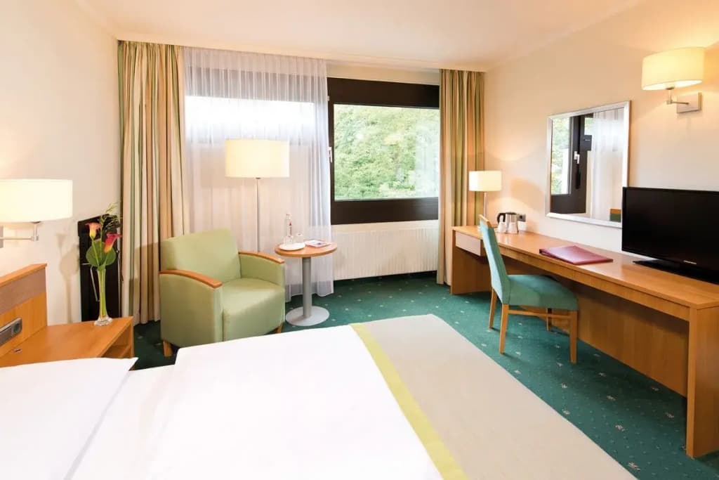 Leonardo Hotel Berlin City West - photo 7