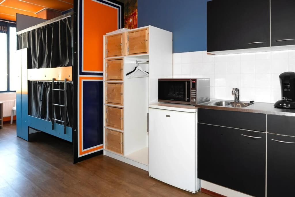 Amsterdam Teleport Hotel - photo 32