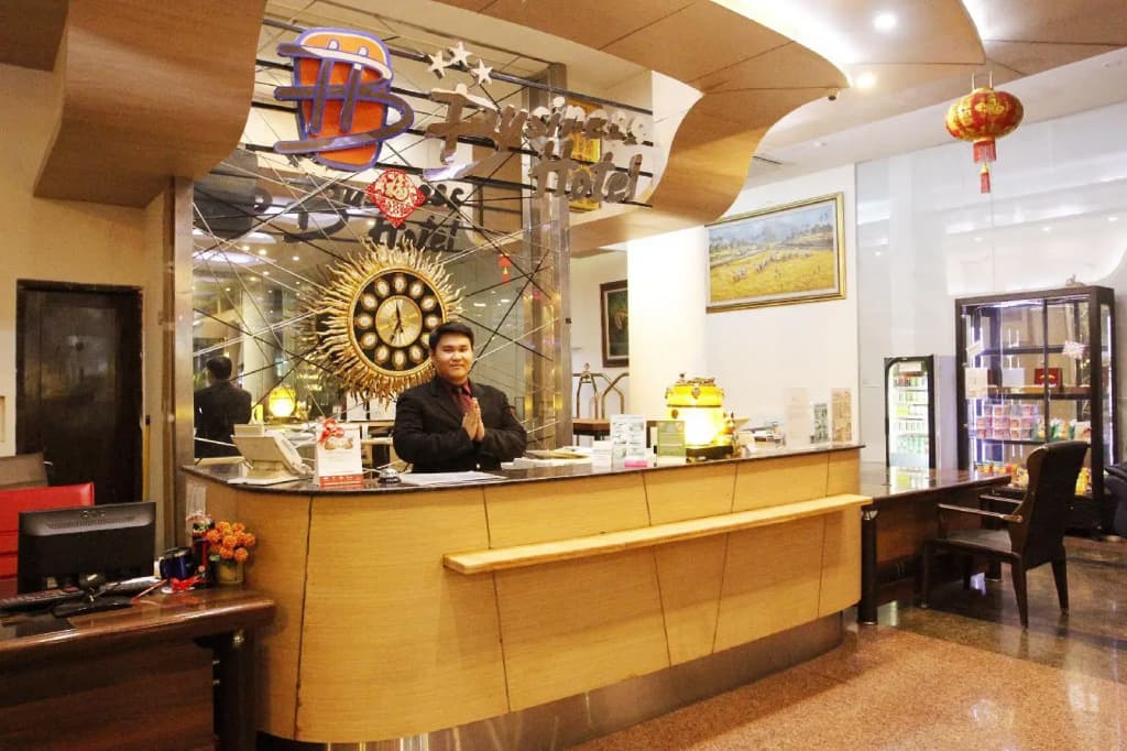 Business Hotel Tomang - photo 19