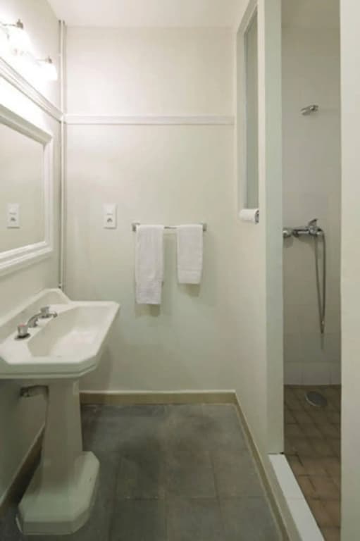 Martinval Hostel - photo 42