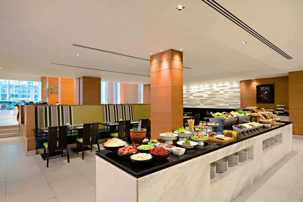 Courtyard by Marriott Bangkok - photo 11